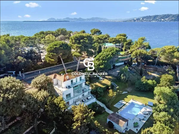 Villa 7 pièces 355 m²