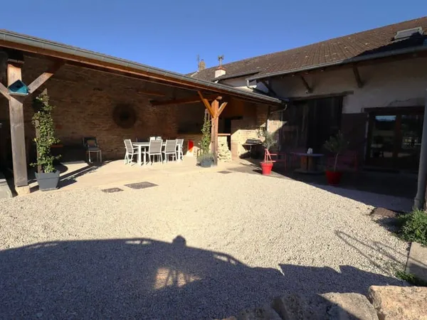 Maison 7 pièces 200 m²
