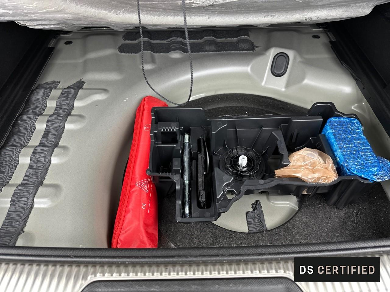 Ds Ds 7 crossback bluehdi 130 eat8 edition france — photo 40