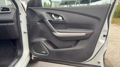 Renault Kadjar 1.2 TCe 130 Energy EDC7 - Black – 2017 – 129245 km – Essence – Boîte Automatique — photo 27
