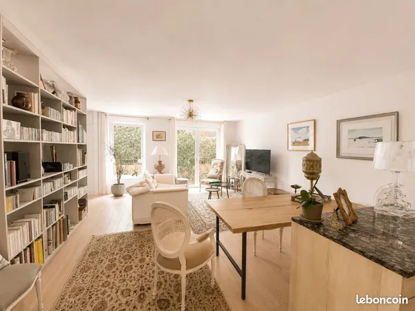 Coeur Neudorf , quartier Sainte-Odile splendide 3 pièce en rez de jardin avec garages