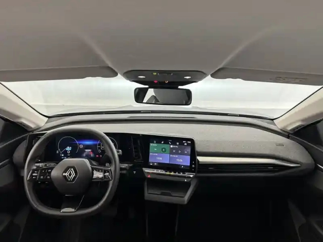 Renault Megane e-tech ev60 220 ch super charge — photo 42