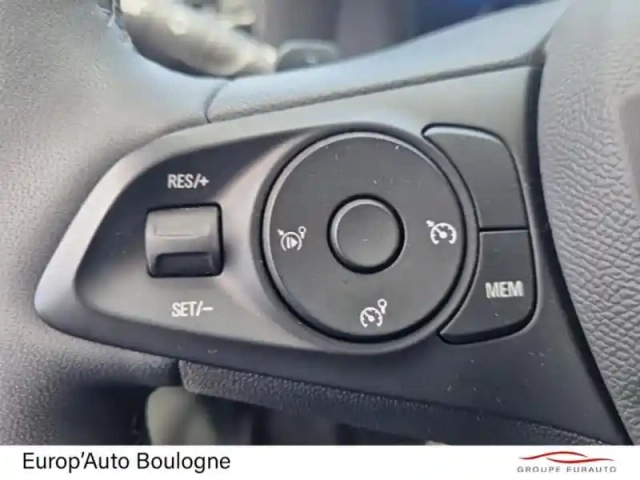 Opel Corsa 1.2 turbo 100ch edition bva8 — photo 9