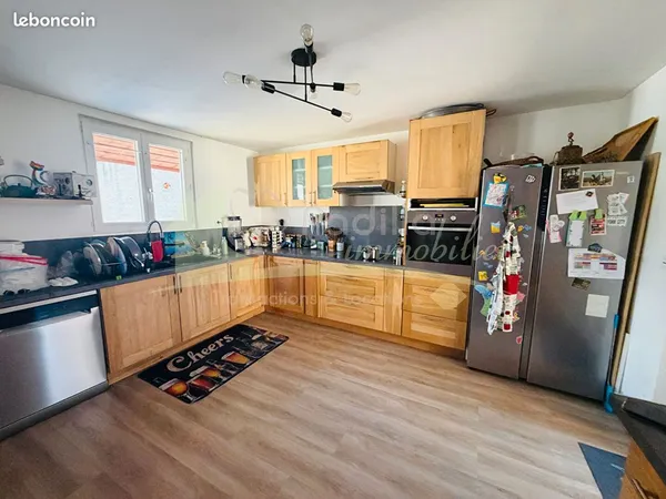 Maison 6 pièces 174 m²