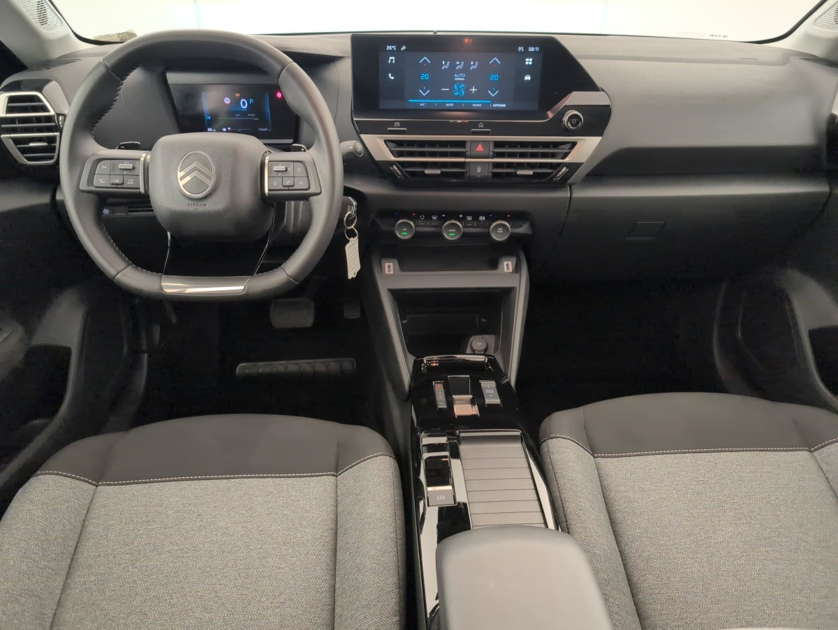 Citroën C4 — photo 13
