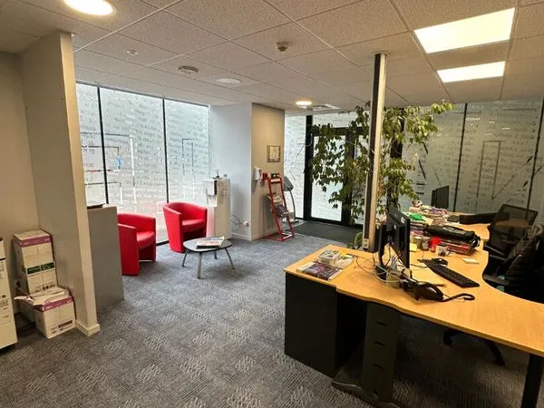 Local commercial 200 m² RODEZ