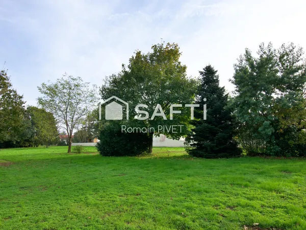 Terrain 700m2 libre de constructeur