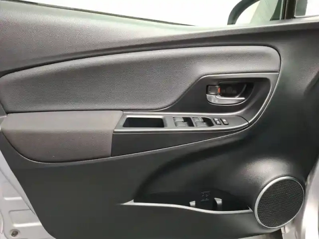 Toyota Yaris 110 vvt-i — photo 16