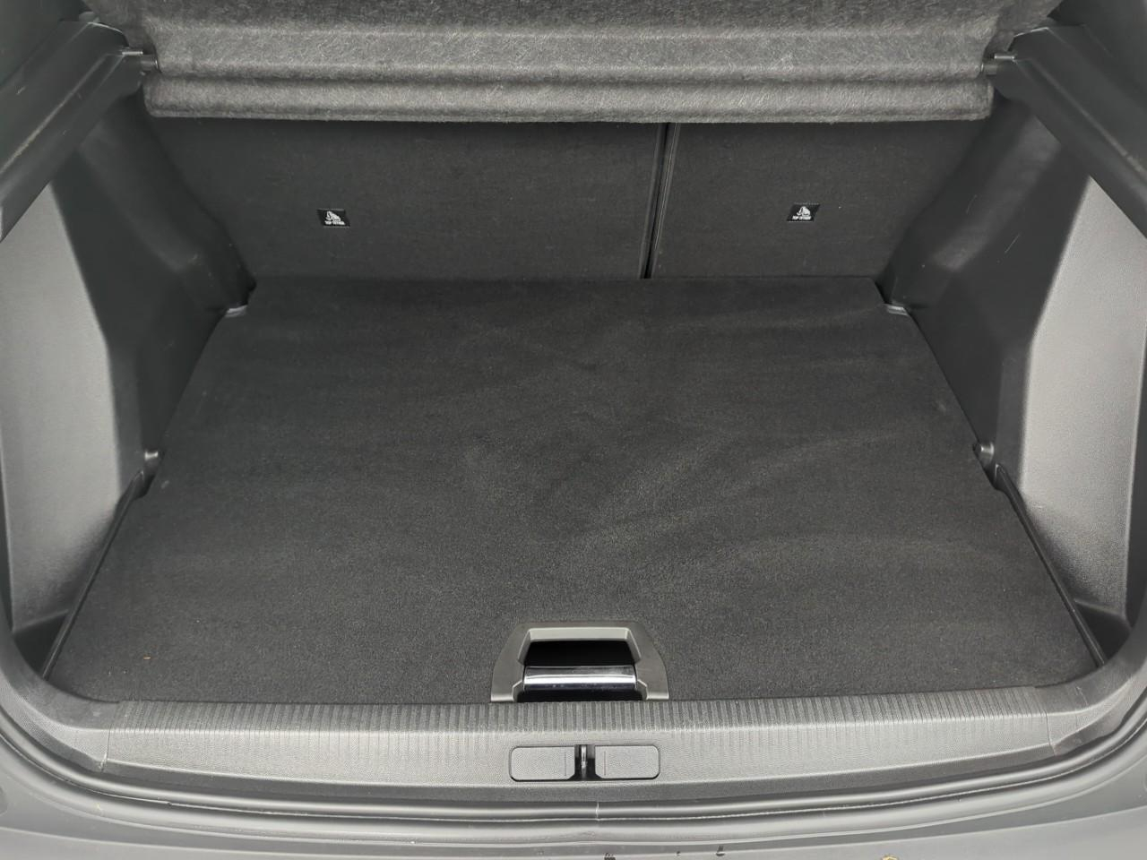 Peugeot 2008 puretech 100 s&s bvm6 allure — photo 6