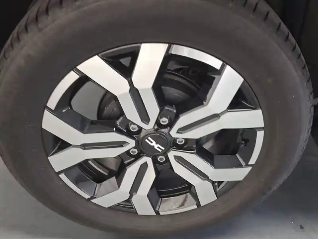 Dacia Duster blue dci 115 4x2 — photo 13