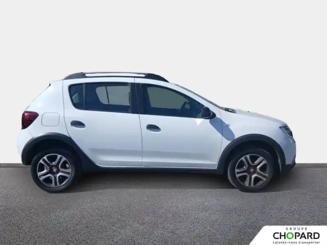 Dacia Sandero blue dci 95 — photo 9