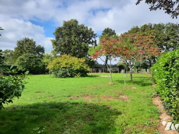 Terrain 1404 m²