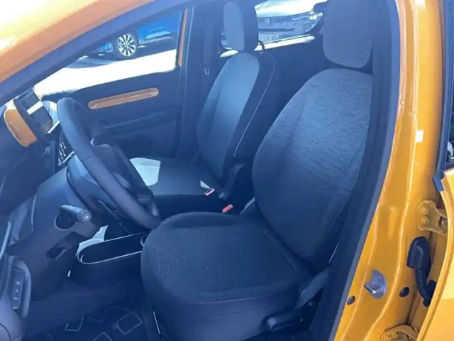 Renault Twingo e-tech electrique 80 ch autonomie urbaine — photo 9