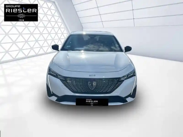 Peugeot 308 sw phev 180 e-eat8 — photo 22