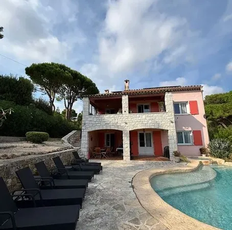 Villa 10 pièces 350 m²