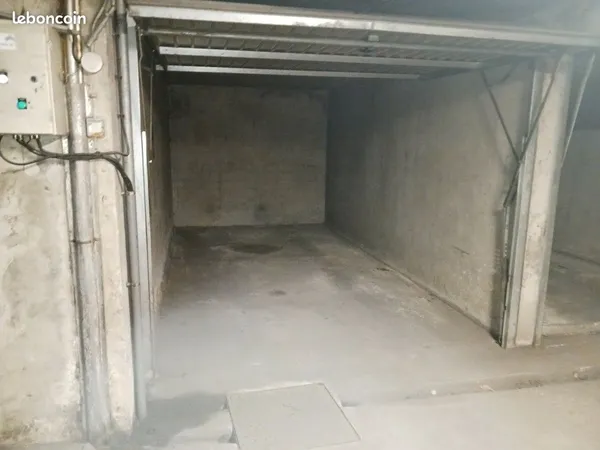 Location garage centre Oullins