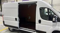 Peugeot Boxer L2H2 3.3 140ch BlueHDi S&S — photo 20