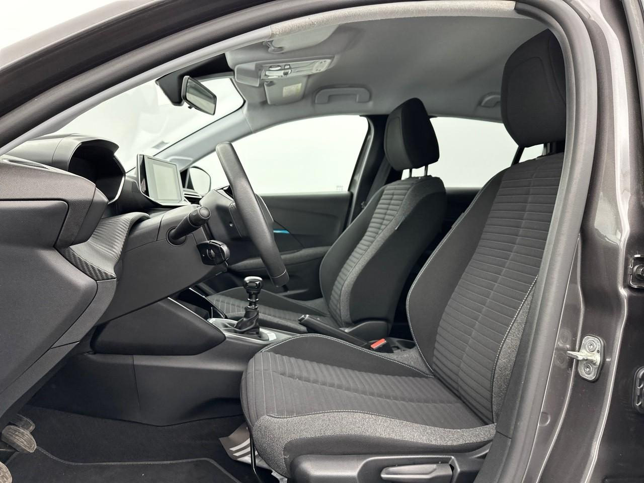 Peugeot 208 puretech 100 s&s bvm6 style — photo 9
