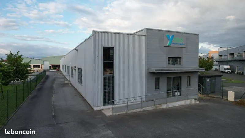 Photo 1