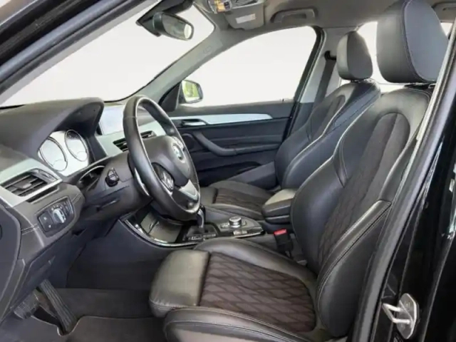 Bmw X1 sdrive18da 150ch xline — photo 9