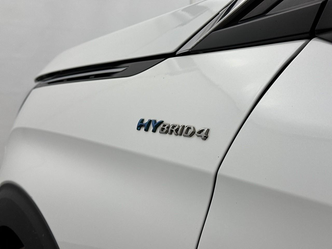 Peugeot 3008 hybrid4 300 e-eat8 gt — photo 37