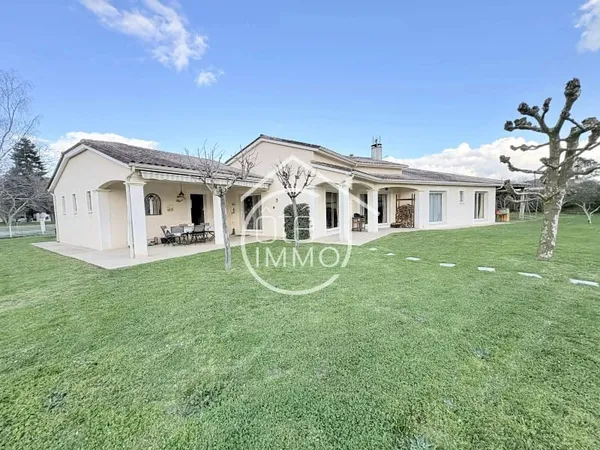 Maison 6 pièces 166 m²