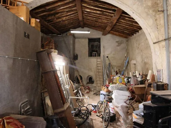 Local 350 m²