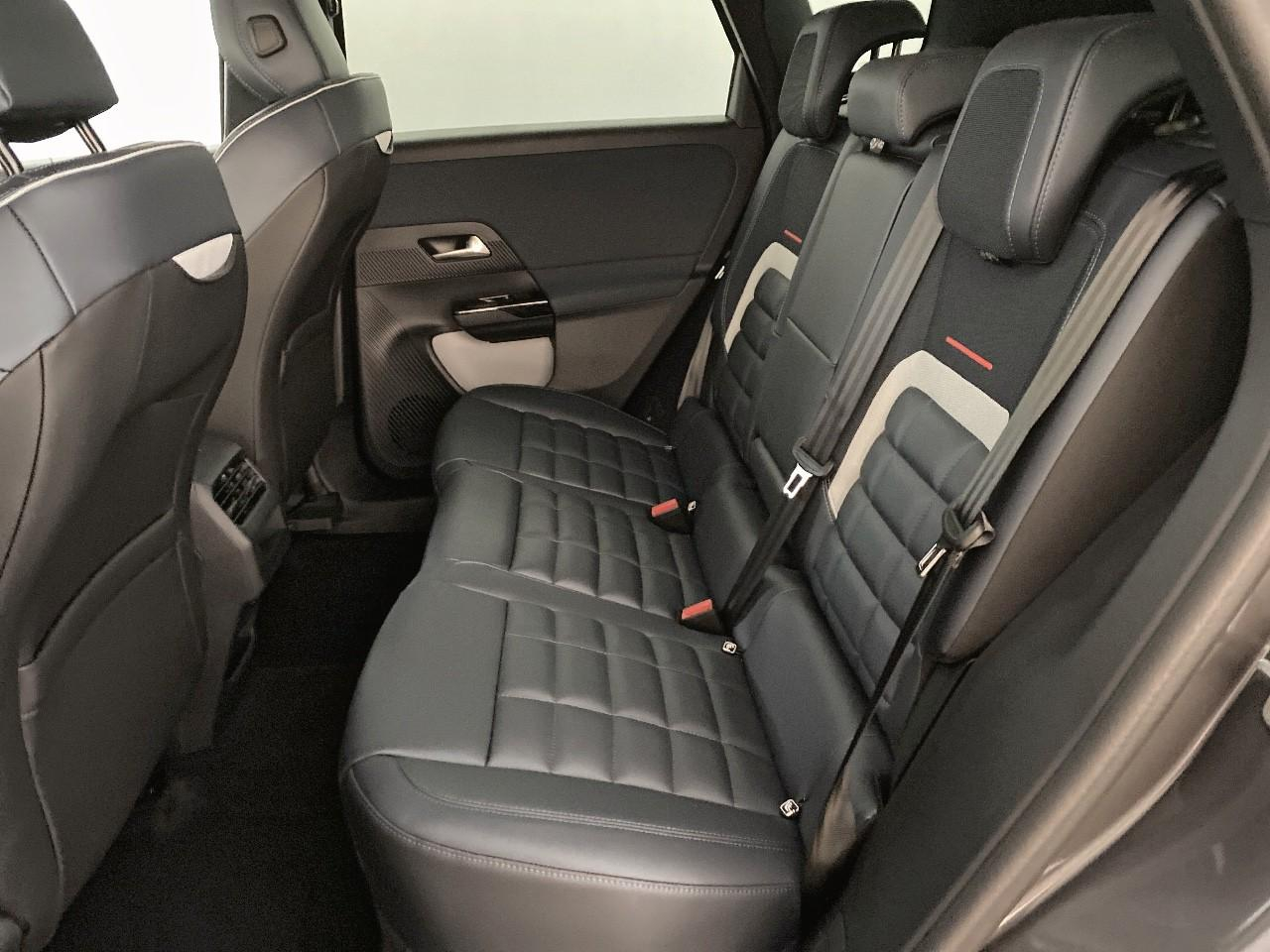 Citroën C5 Aircross hybride 145 ch e-dcs6 max — photo 10