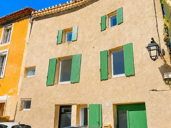 Immeuble 150 m²
