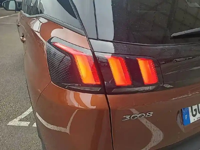 Peugeot 3008 bluehdi 130ch s&amp;s bvm6 — photo 17