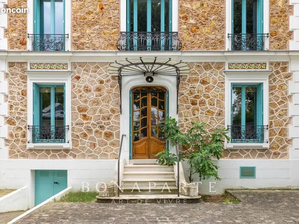Propriété 11 pièces 289 m²