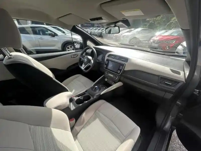 Nissan Leaf 150ch 40kwh acenta 22 — photo 10
