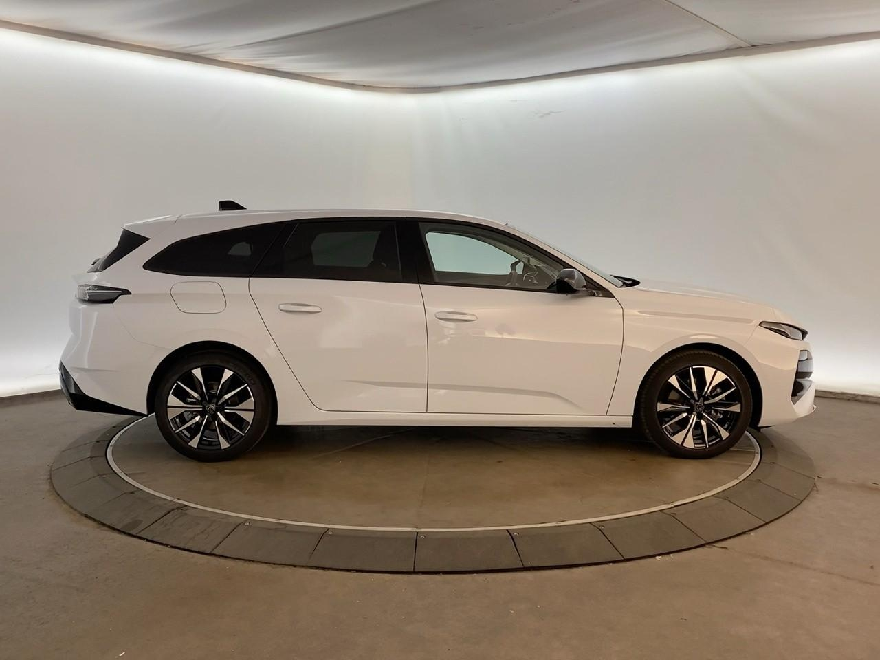 Peugeot 308 sw bluehdi 130ch s&s eat8 allure — photo 4