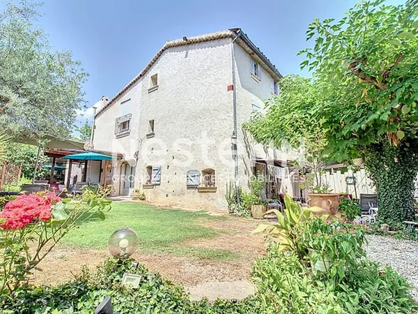 A VENDRE DRAGUIGNAN Bastide 3 suites parentales PISCINE terrain de 4000 m²
