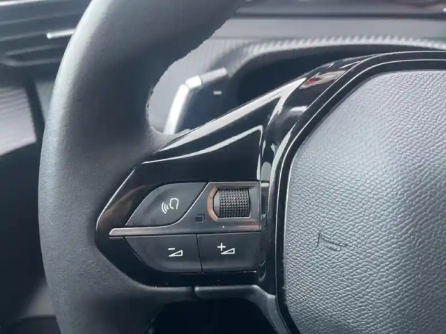 Peugeot 208 puretech 100 s&amp;s eat8 allure — photo 13