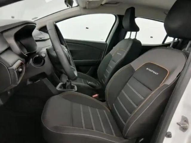Dacia Sandero 1.0 tce 90ch stepway essential — photo 8