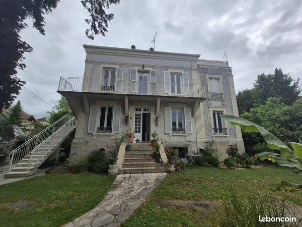 Duplex 6 pièces 148 m²