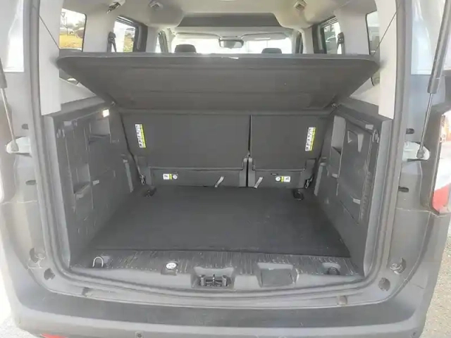 Ford Tourneo Courier 1.0 ecoboost 125ch s&amp;s titanium powershift — photo 11