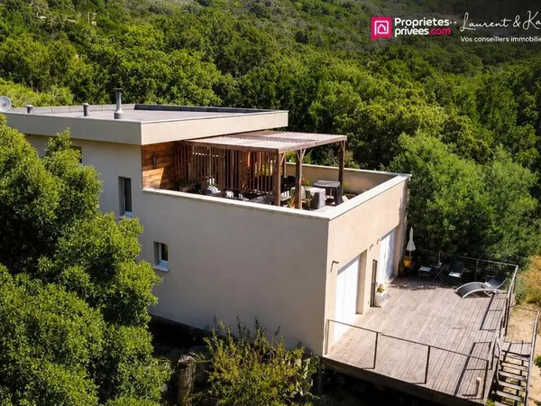 Maison de luxe 5 pièces 136 m²