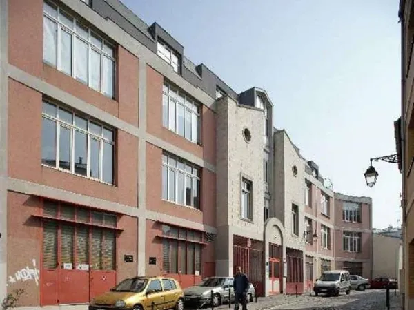 Local d'activité 284 m²