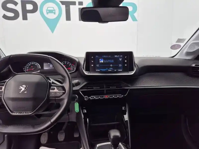 Peugeot 208 puretech 100 s&amp;s bvm6 — photo 8