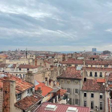 Studio à rénover - 34 m² - Marseille 6e