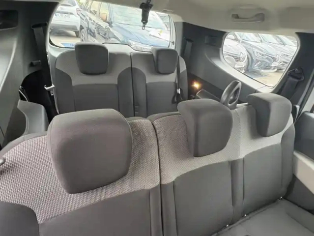 Dacia Lodgy 7 places silver line dci 110 e6 — photo 7
