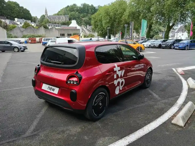 Renault Twingo e-tech electrique 80 ch autonomie urbaine — photo 4