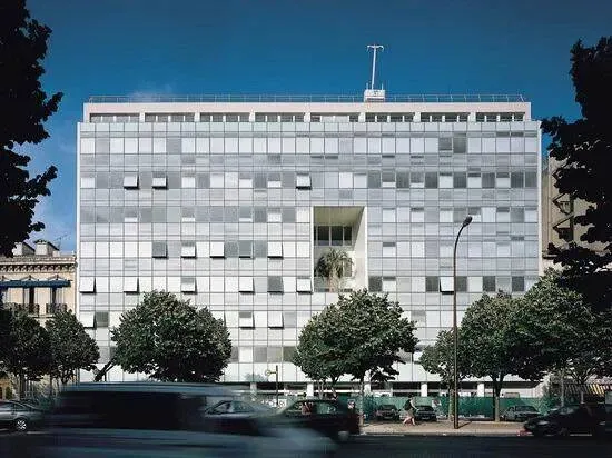 Bureaux 1411 m²