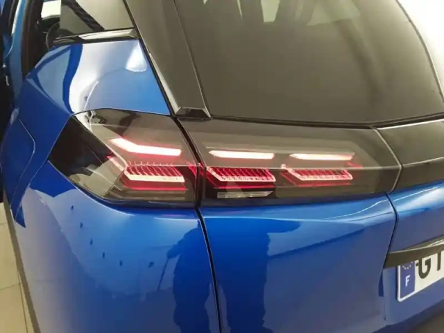 Peugeot 2008 puretech 130 s&amp;s eat8 — photo 39