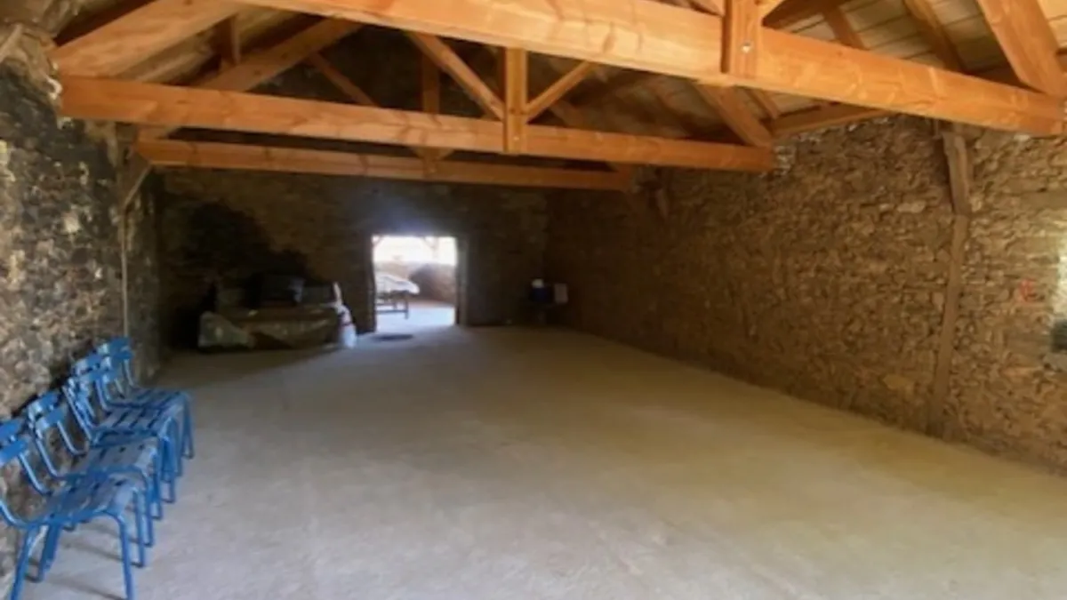 Photo 16