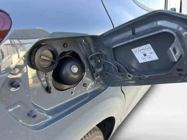 Dacia Sandero 1.0 eco-g 100ch expression — photo 10