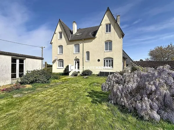 Maison Ereac 225m² 7 chambres avec local commerciale