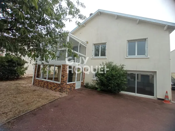 Maison à vendre de 6 pièces de 165 m²